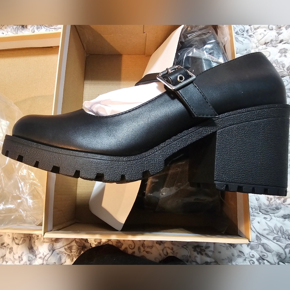 Soda Black Mary Jane Lug Sole Block Heel Pumps